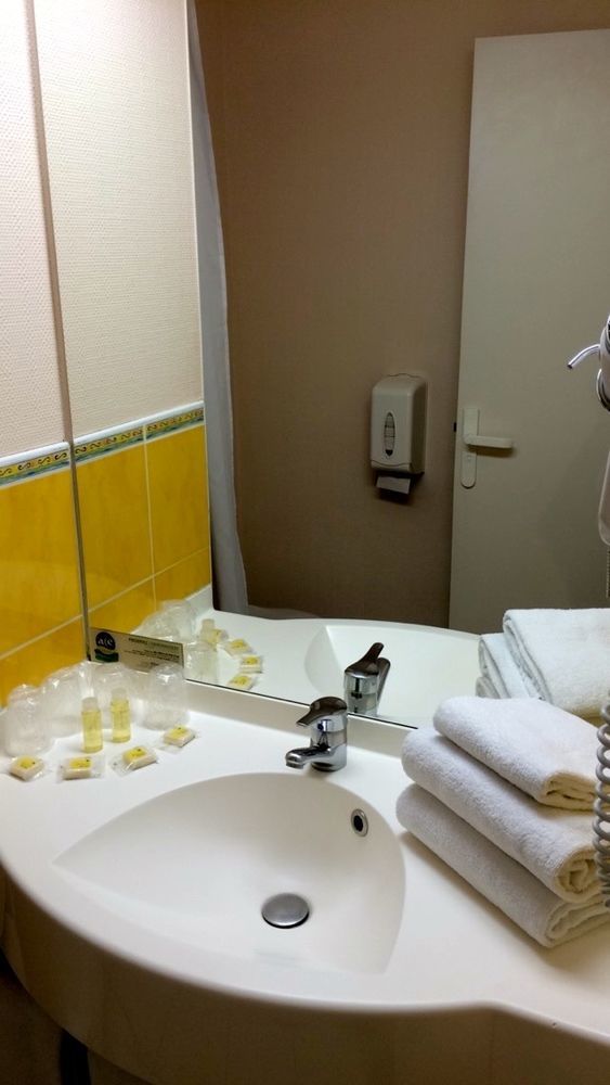 Hotel Ace Ferrand La Pardieu 3*